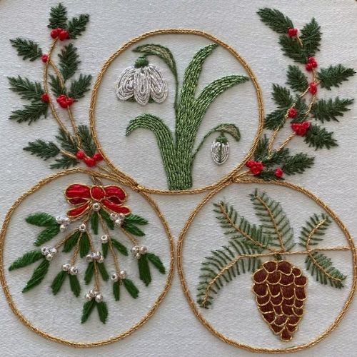 Kit di ricamo invernale in stile elisabettiano in oro su Etsy